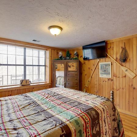 Smoky Mountains Cabin With Hot Tub, Deck And Views! Sevierville Buitenkant foto