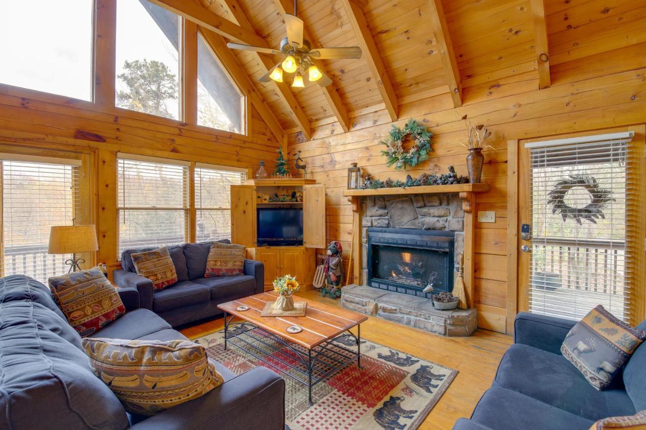 Smoky Mountains Cabin With Hot Tub, Deck And Views! Sevierville Buitenkant foto