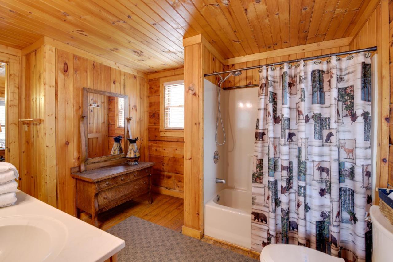 Smoky Mountains Cabin With Hot Tub, Deck And Views! Sevierville Buitenkant foto