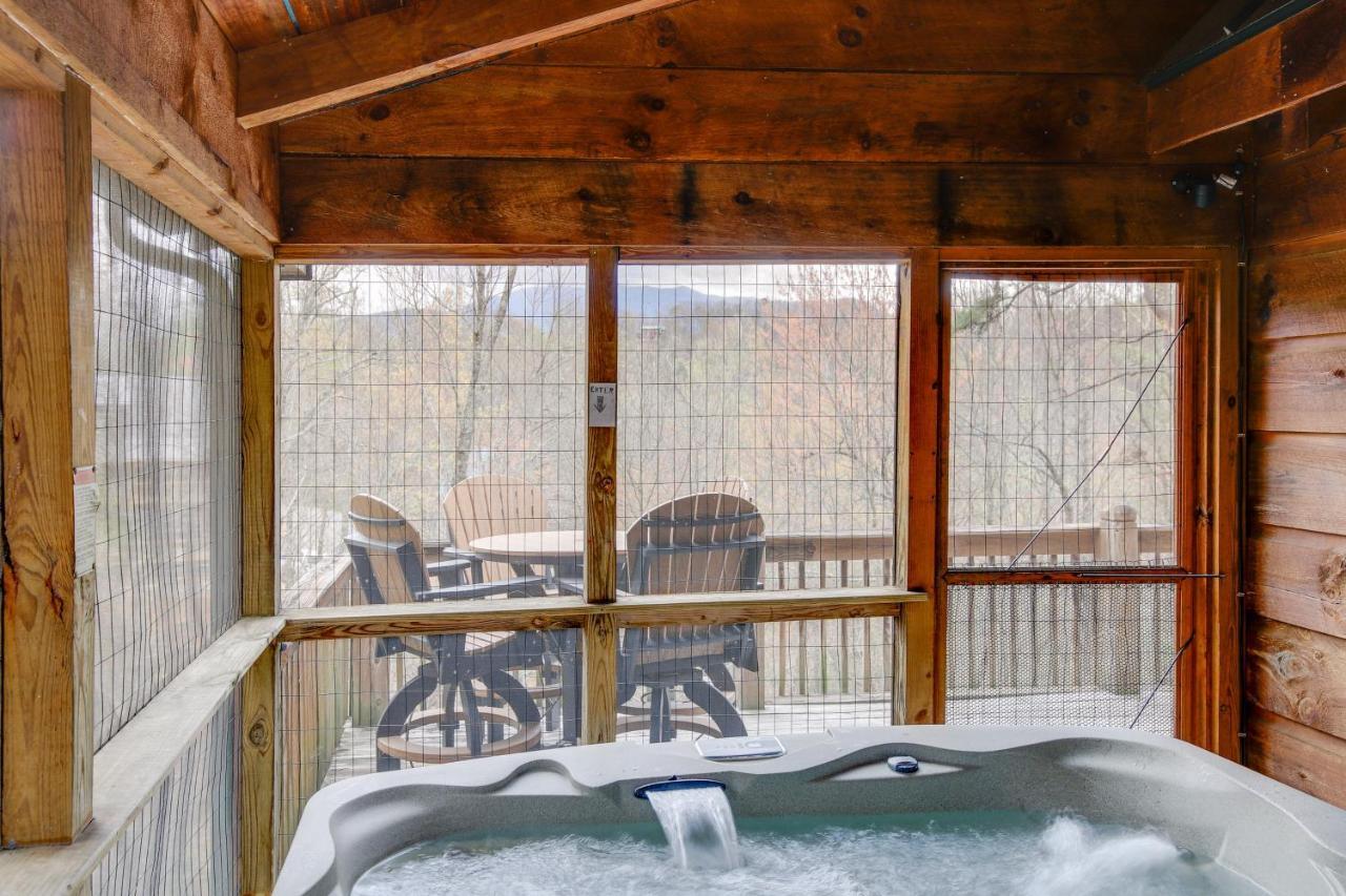 Smoky Mountains Cabin With Hot Tub, Deck And Views! Sevierville Buitenkant foto
