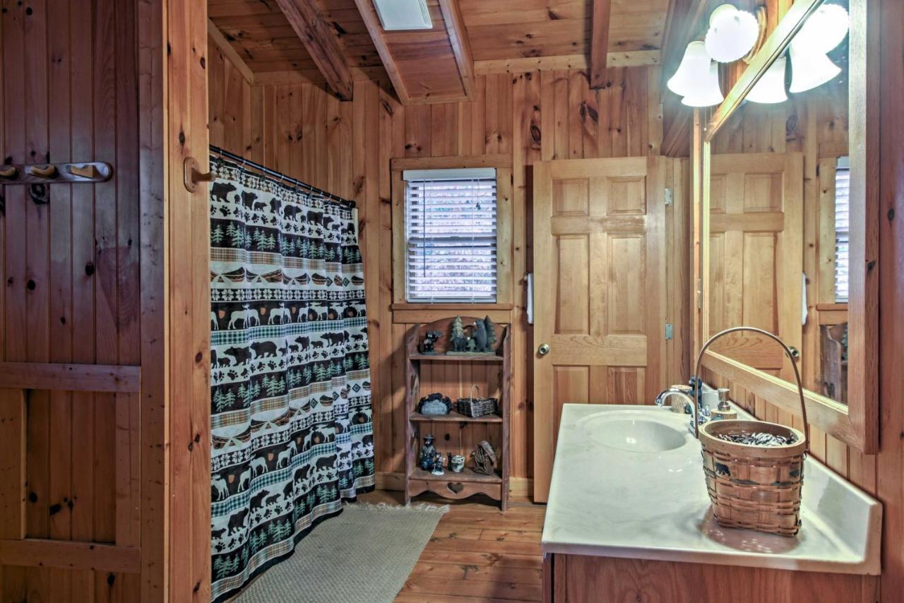 Smoky Mountains Cabin With Hot Tub, Deck And Views! Sevierville Buitenkant foto